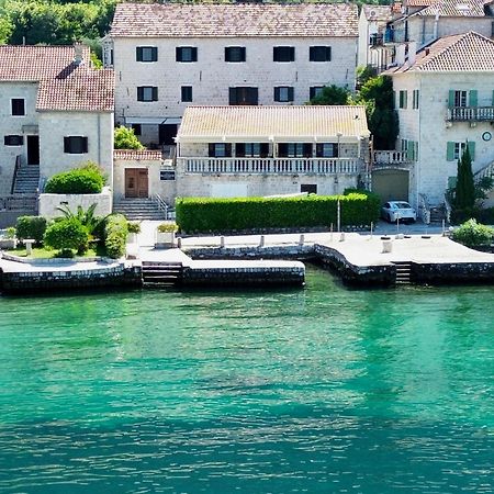 Apartments Radonicic Cattaro Esterno foto